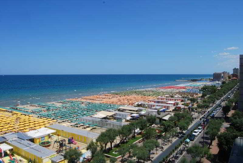 Hotel Nettuno Pesaro Exterior photo