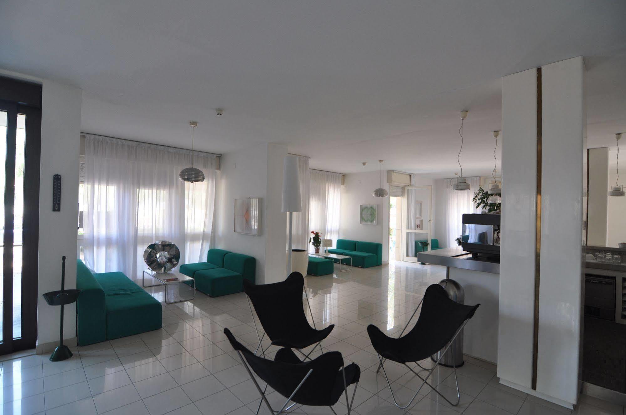 Hotel Nettuno Pesaro Exterior photo
