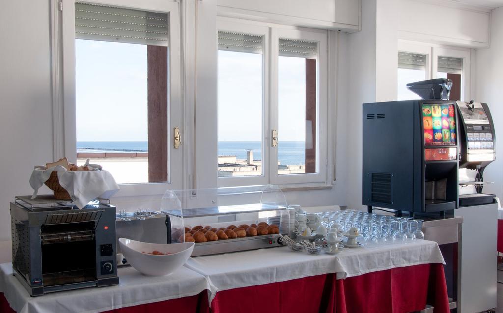 Hotel Nettuno Pesaro Exterior photo