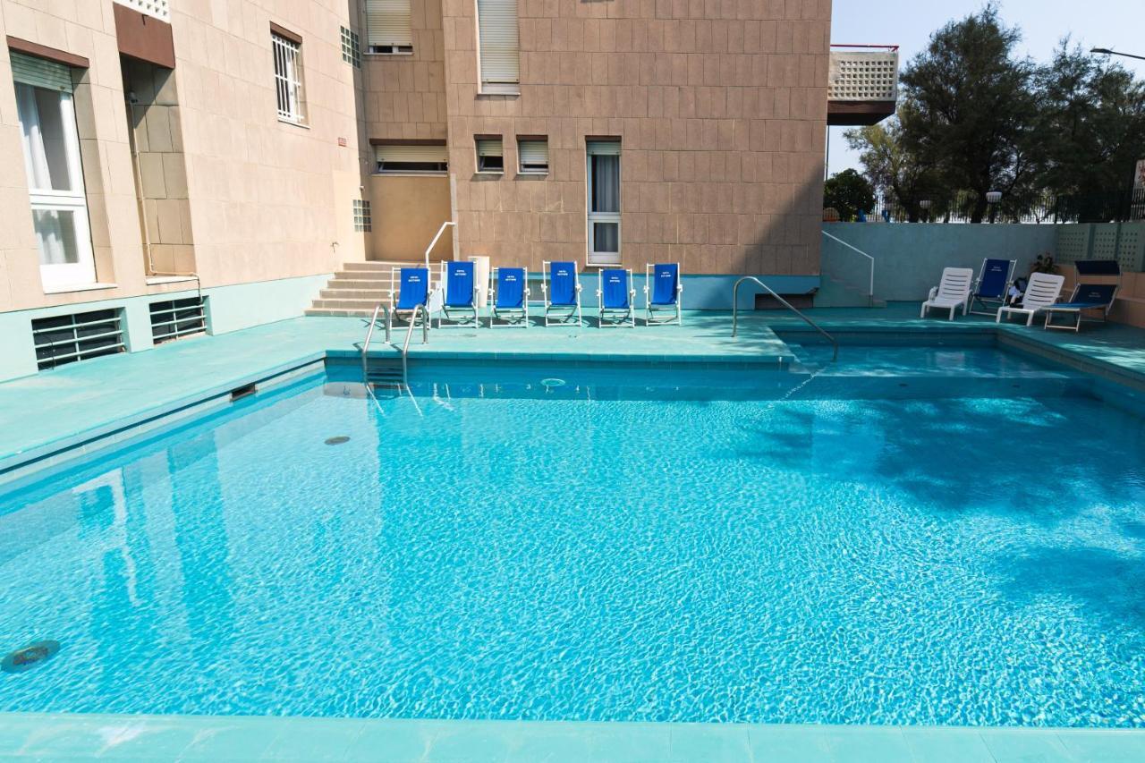 Hotel Nettuno Pesaro Exterior photo